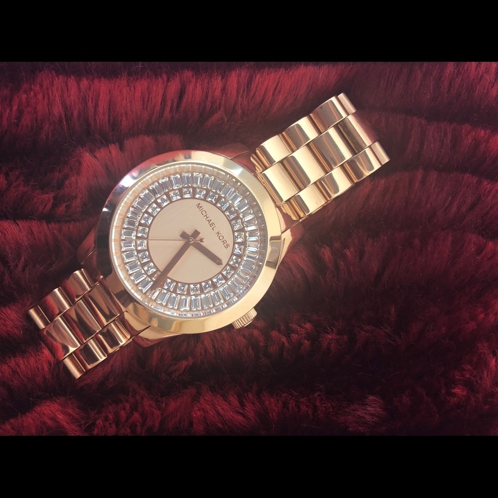MK watch - Picture 3 of 5